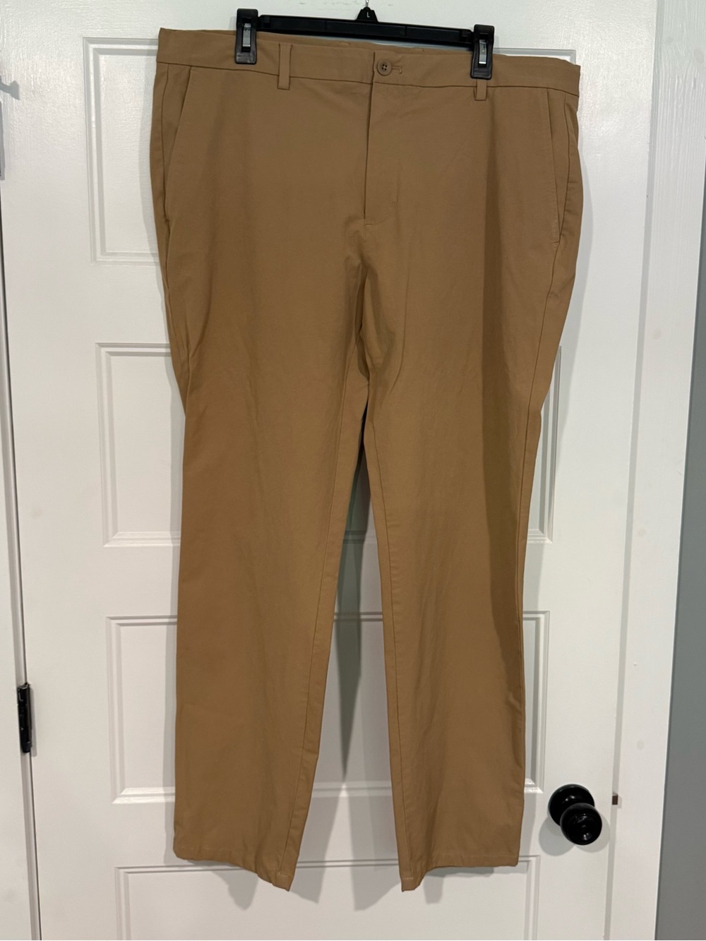 Vineyard Vines Men's Khaki Chinos - Tan